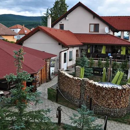 Andras Penzion Krásnohorské Podhradie